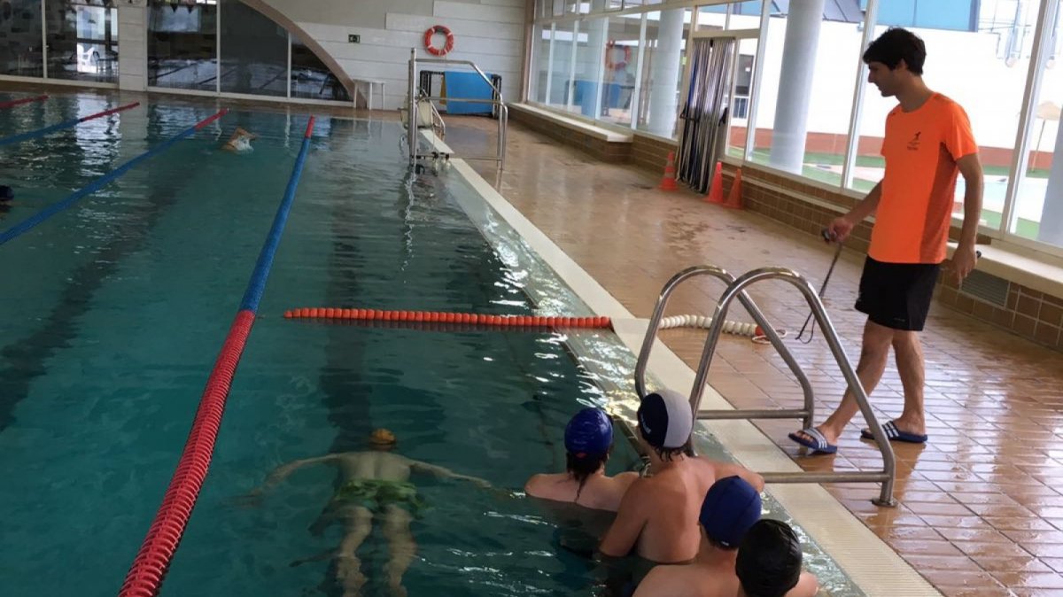 La piscina coberta del Fornàs de Valls tancada per obres