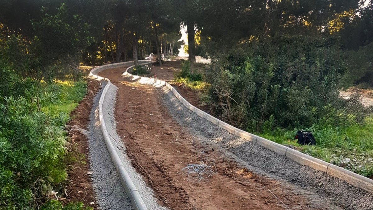 Arrenquen Les Obres De Construcci Del Sender De Rosa Sensat