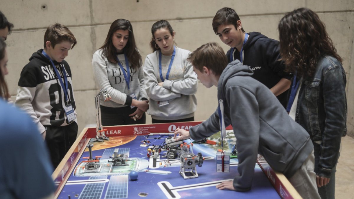 M S De Infants Participen En La First Lego League