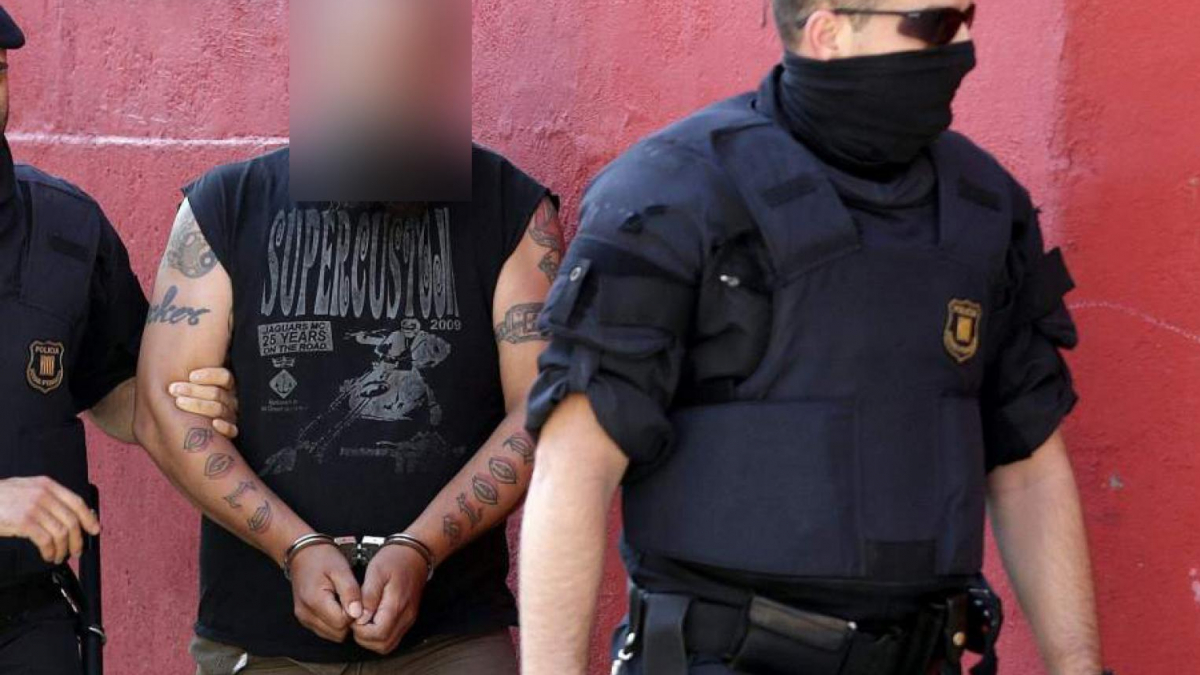 Comença el judici pels dos Hells Angels que van voler matar un senegalès