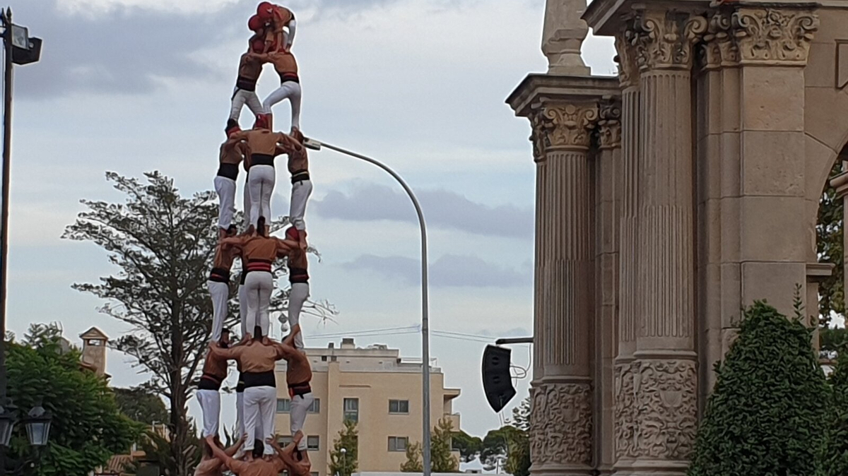 Castells De 8 Dels Xiquets De Reus Al Santuari