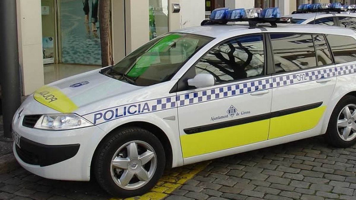 Baralla A Ganivetades Al Mig Del Carrer A Girona