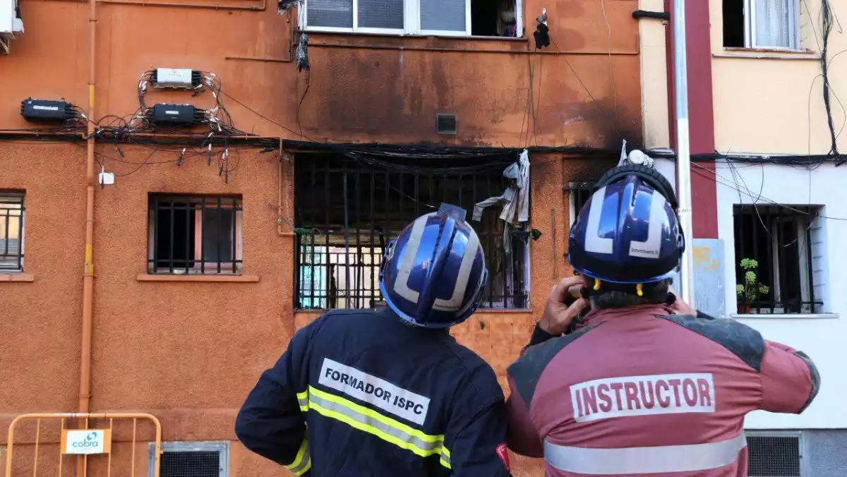 La filla d'una de les víctimes de l’incendi de Badalona ha escrit una emotiva carta