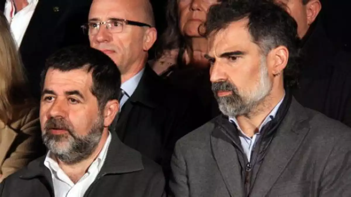 El TC rebutja la posada en llibertat dels dos acusats, Jordi Cuixart i Jordi Sànchez