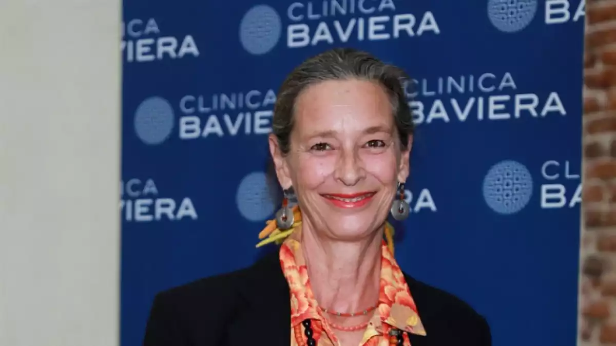 Paola Dominguín acaba de ser operada de la presbícia a la Clínica Baviera