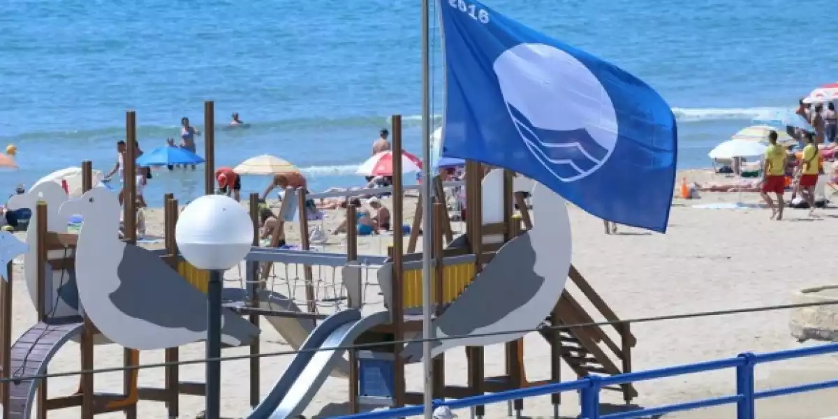Espanya segueix liderant el rànquing mundial de platges amb més banderes blaves