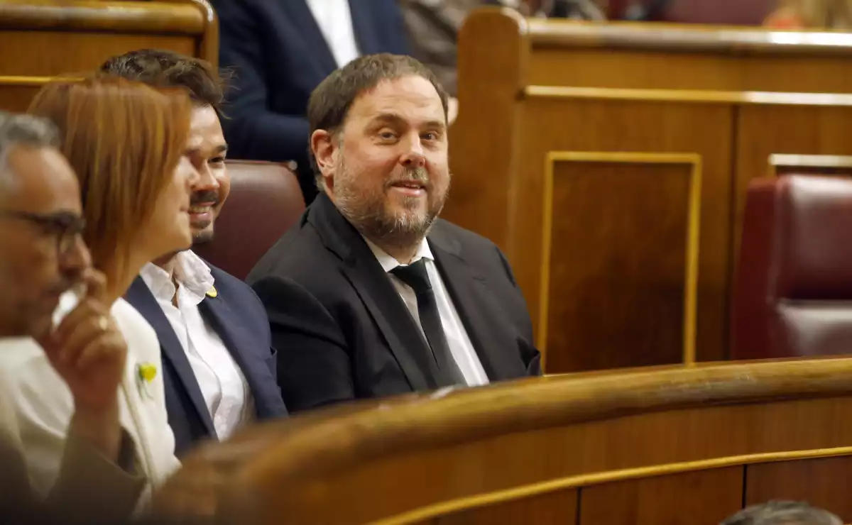 Oriol Junqueras, assegut al costat de Rufián al Congrés dels Diputats