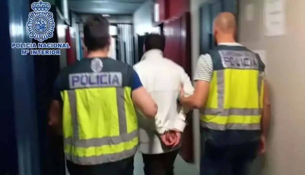 Juanín ingresando en prisión