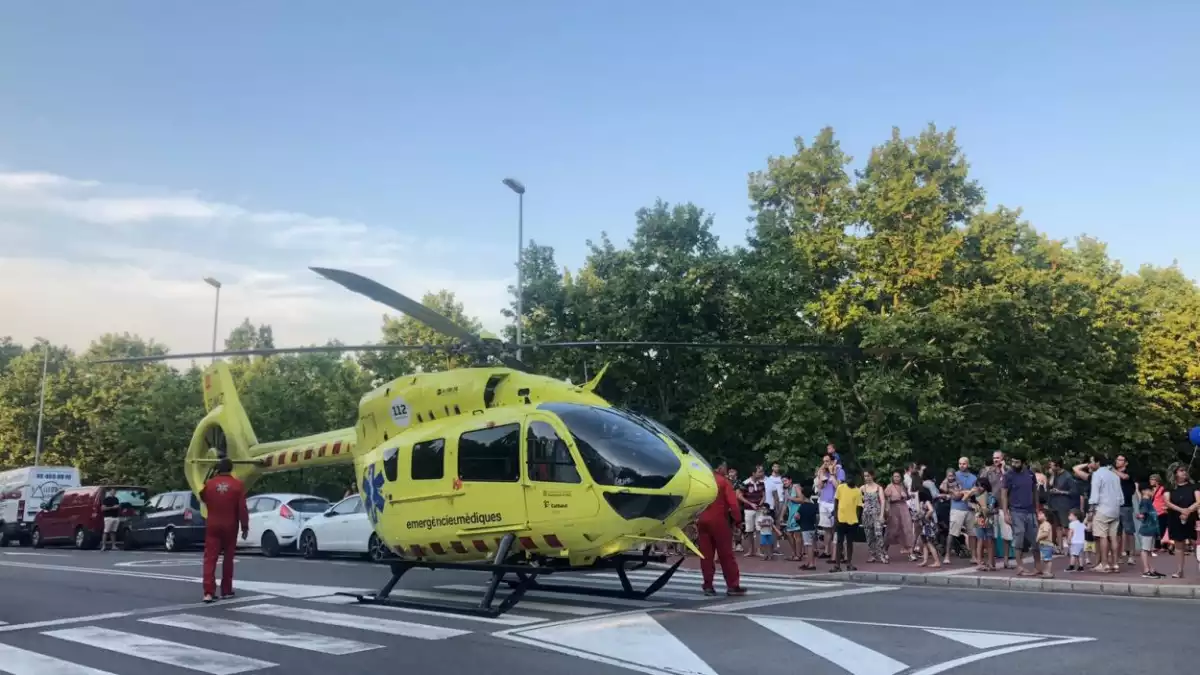 La dona va patir una aturada cardiorespiratòria i va ser traslladada amb helicòpter a l'hospital