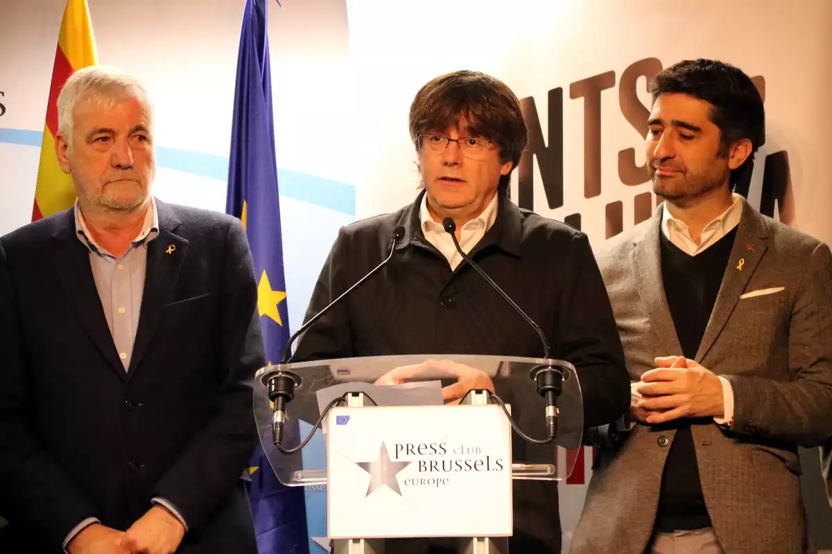 Carles Puigdemont valorant els resultats de les eleccions del 10 de novembre des de Bèlgica