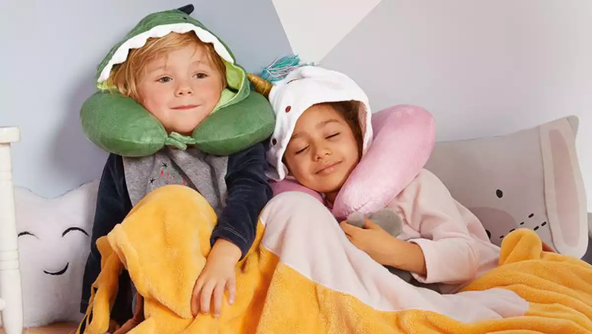 Lidl vende 'online' mantes i coixins originalsperquè els més petits juguin sense passar fred