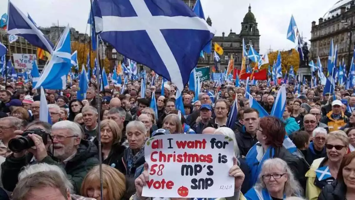 Manifestació independentista a Escòcia per reclamar un referèndum