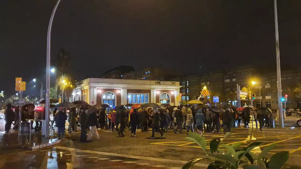 Tall dels CDR a l'avinguda de la Meridiana de Barcelona, 5 desembre 2019