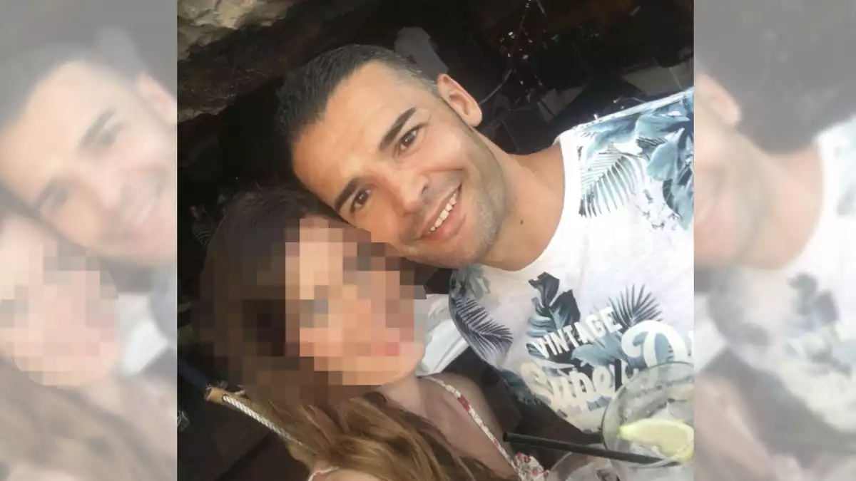 Imatge de la jove assassinada a Terrassa al costat de Carlos, el 19 de gener de 2020