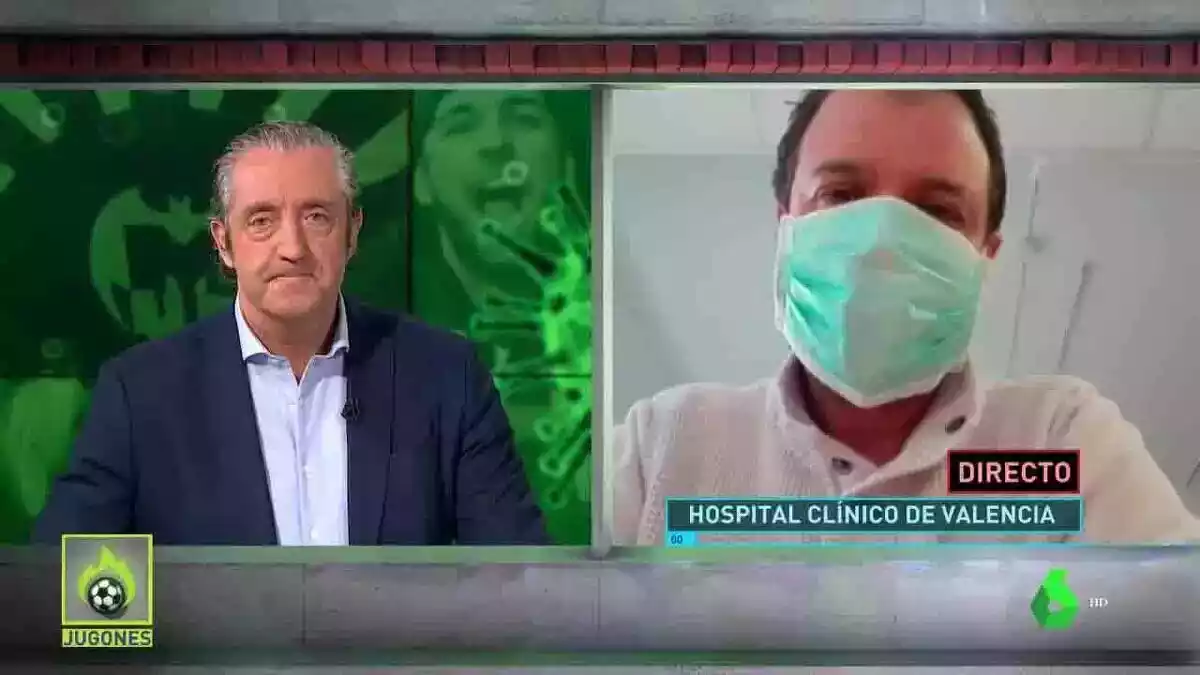 Kiko Mateu parlant amb Josep Pedrerol des de l'Hospital Clínic de València
