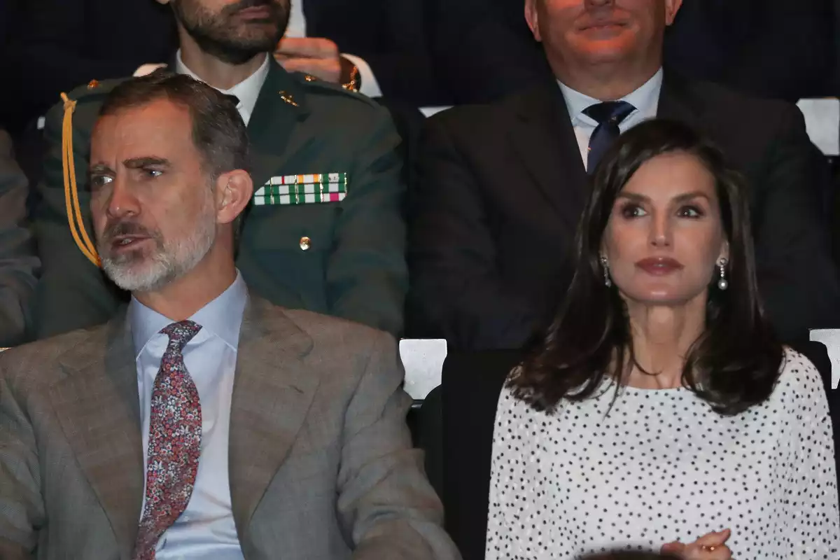 El rei Felip i la reina Letícia en un congrés científic a Huelva el 14 de febrer de 2020
