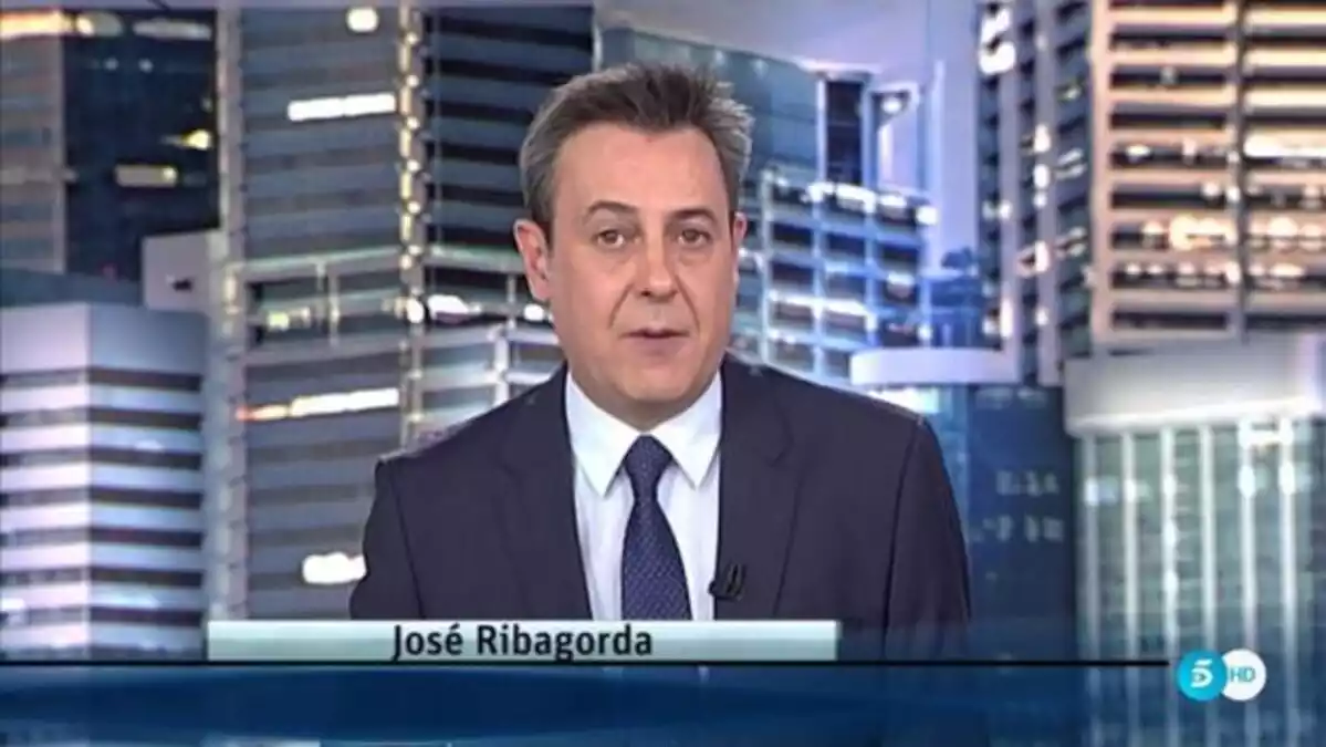 José Ribagorda presentant els Informatius de Telecinco