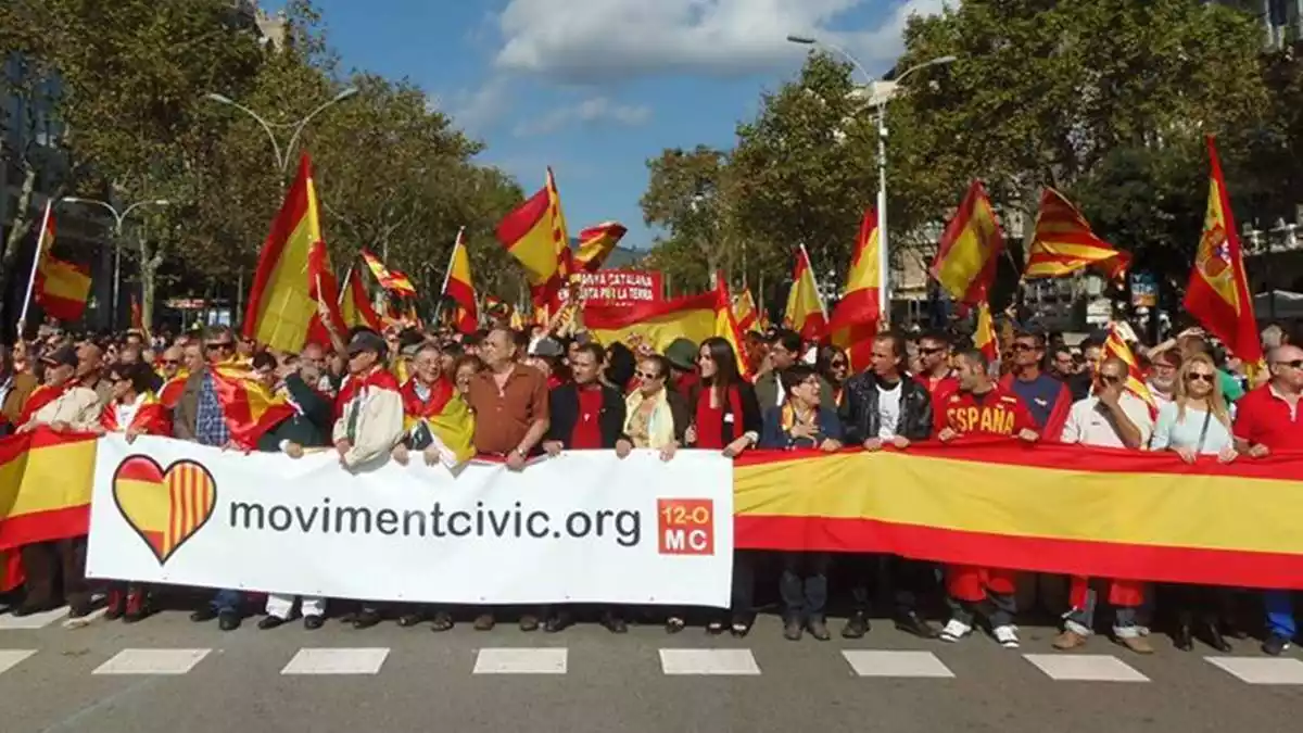 Una manifestació a Barcelona del Moviment Cívic 12 d'octubre.
