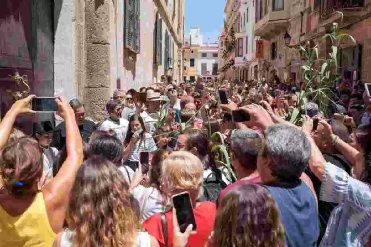 Imatge de la festa de Sant Joan que s'ha dut a terme als carrers de Ciutadella el dimarts, 23 de juny de 2020