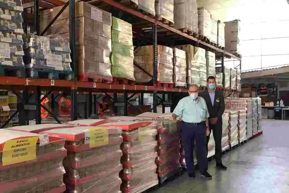 Imatge d'un magatzem d'aliments de Girona, on Mercadona ha donat tones de productes