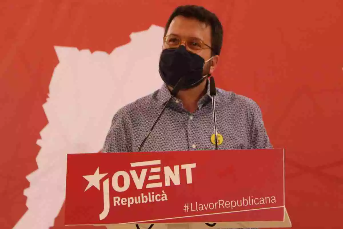 El vicepresident del Govern, Pere Aragonès, durant la seva intervenció en l'acte polític del Jovent Republicà celebrat a Montblanc. (18 de juliol del 2020)