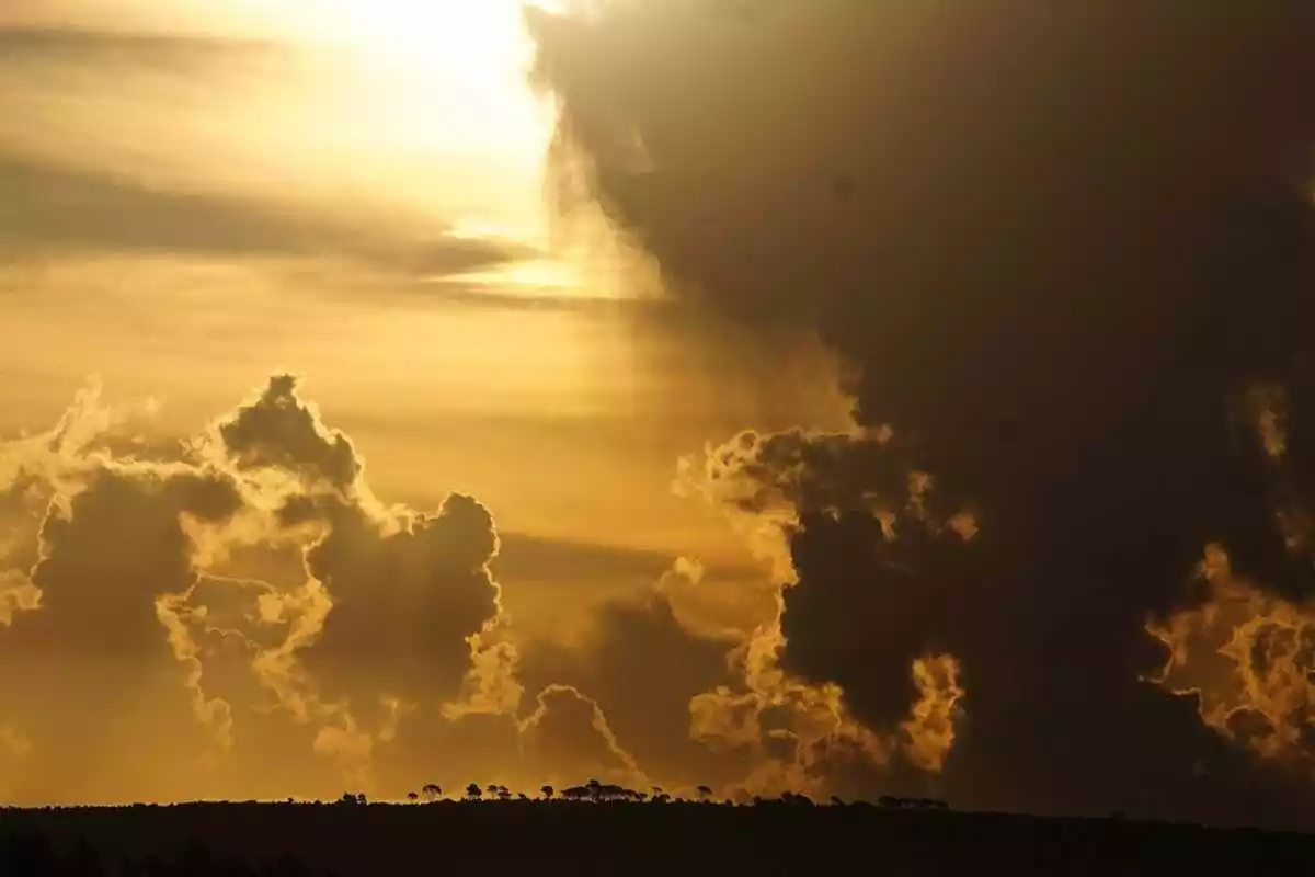 Imatge d'unes nuvolades a l'Empordà
