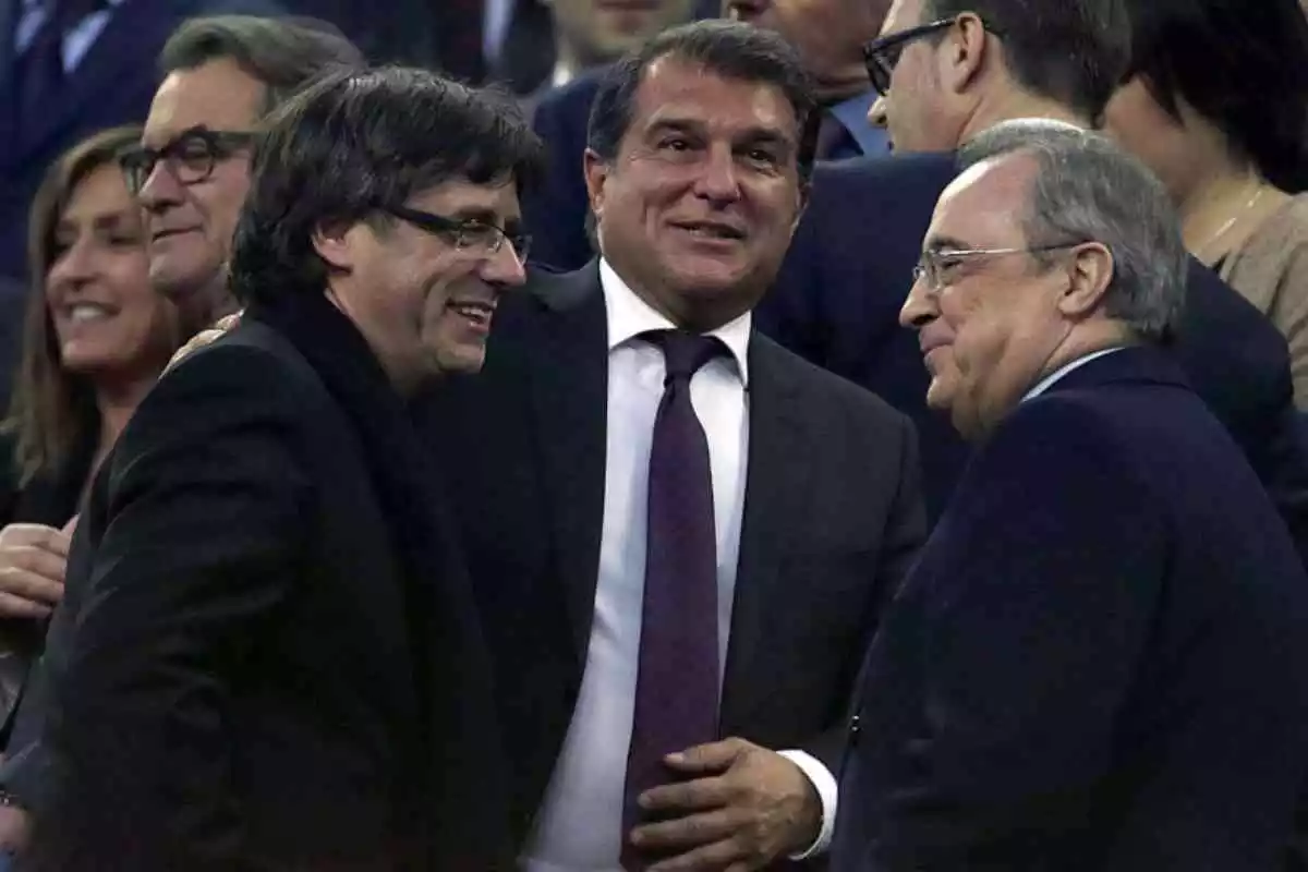 Carles Puigdemont, Joan Laporta i Florentino Pérez a la llotja del Camp Nou