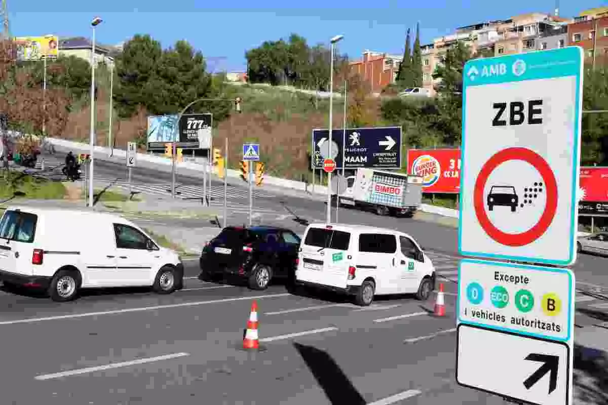 El cartell de Zona de Baixes Emissions de Barcelona