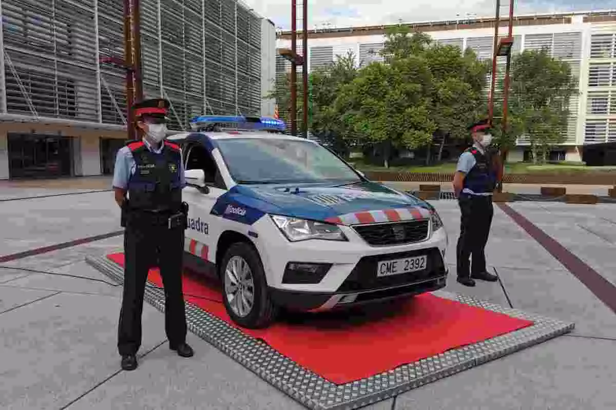 Imatge del moment de la presentació dels nous vehicles dels Mossos d'Esquadra