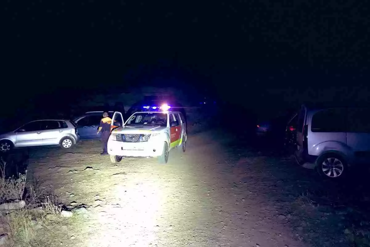 Un vehicle de Protecció Civil del Port de la Selva en una de les batudes per trobar Montserrat Elías.