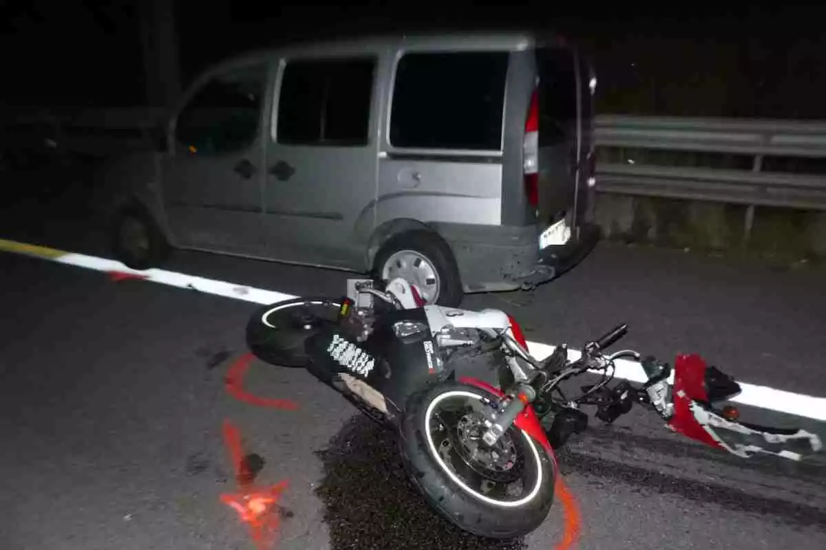 Imatge de dos dels vehicles implicats en el sinistre mortal a Sant Quirze del Vallès