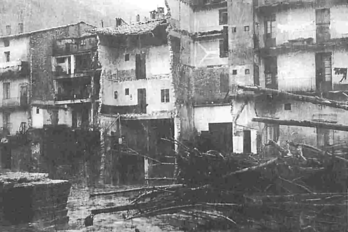 Imatge d'Olot durant els aiguats de Sant Lluc de 1940