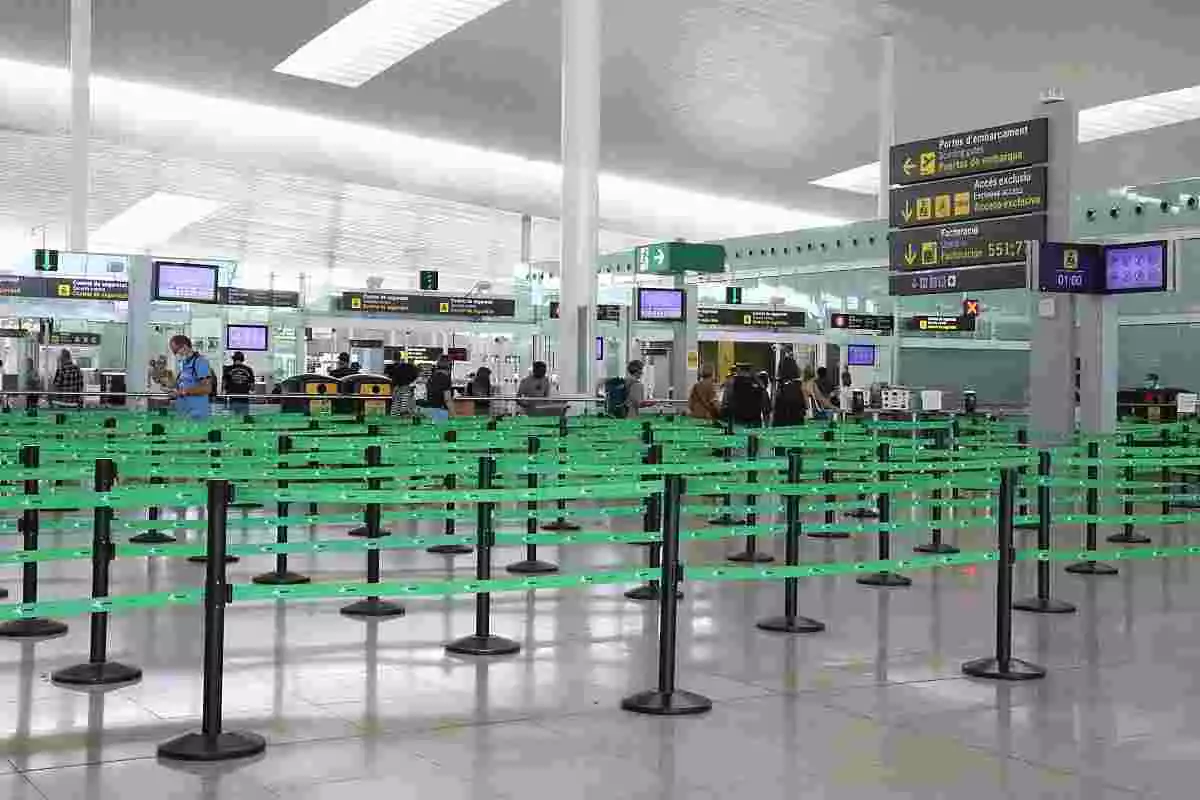 Pla general de la zona on es troben els controls de seguretat de la T1 de l'Aeroport del Prat