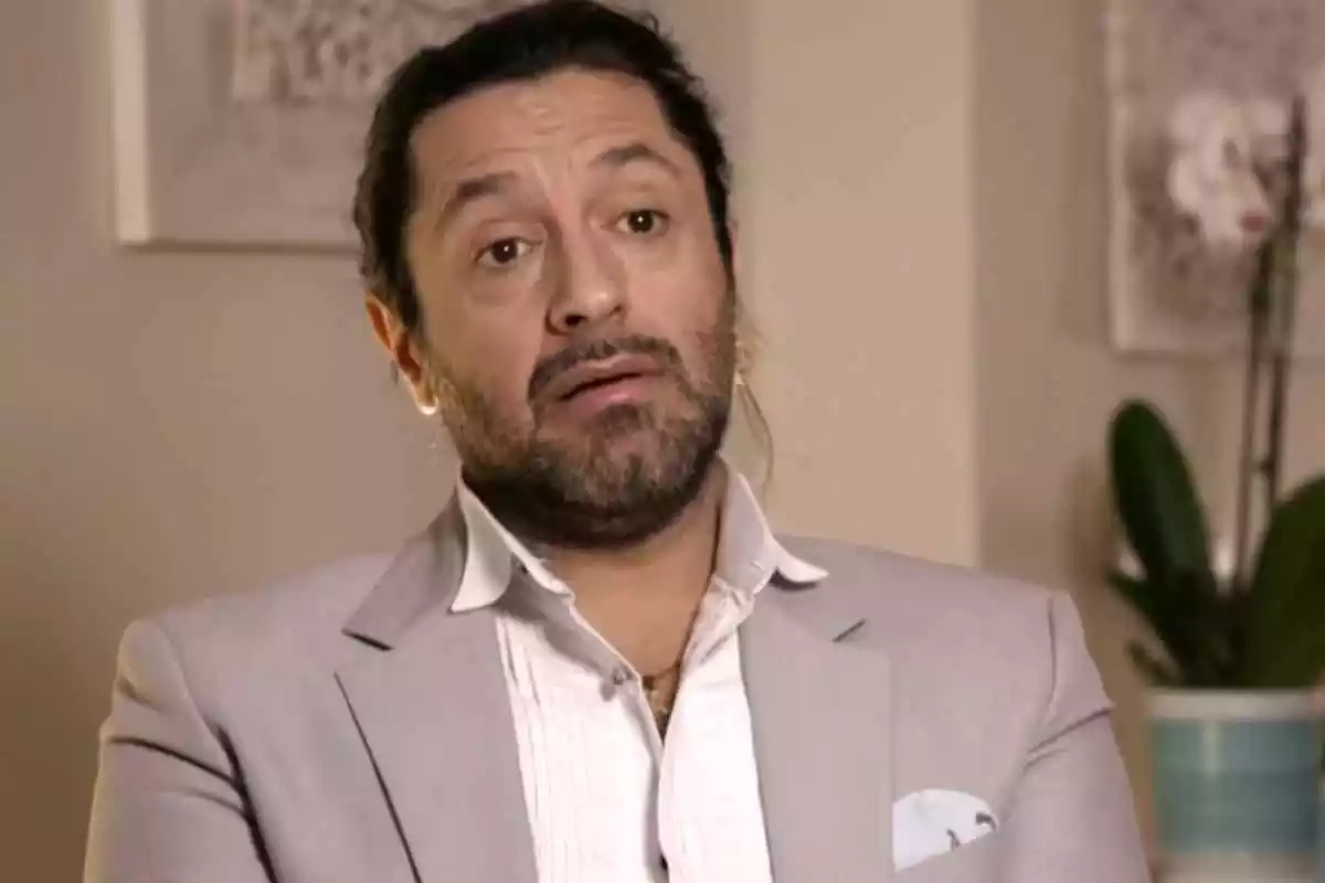 El 'bailaor' Rafael Amargo durant una entrevista a Telecinco