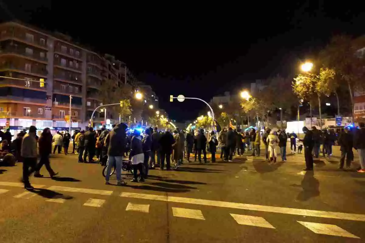 Manifestació independentista a l'avinguda de la Meridiana de Barcelona.
