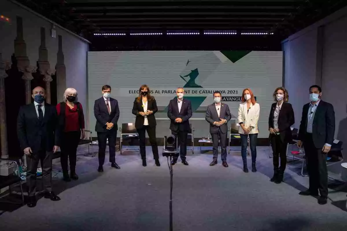 Els nou candidats que han pres part en el debat de 'La Vanguardia'.