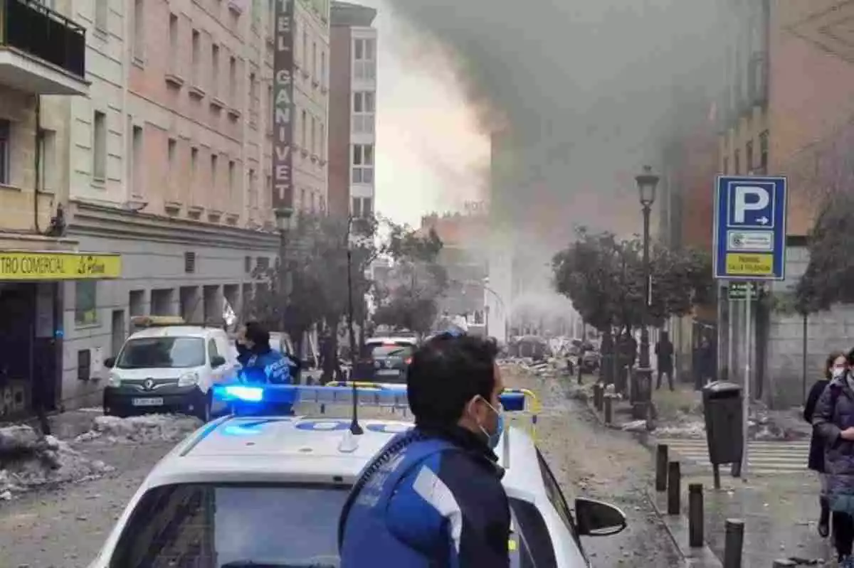 Imatge de l'explosió al carrer Toledo de Madrid.
