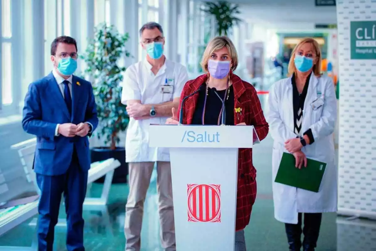 La consellera Alba Vergés i el vicepresident Pere Aragonès visiten l’Hospital Clínic