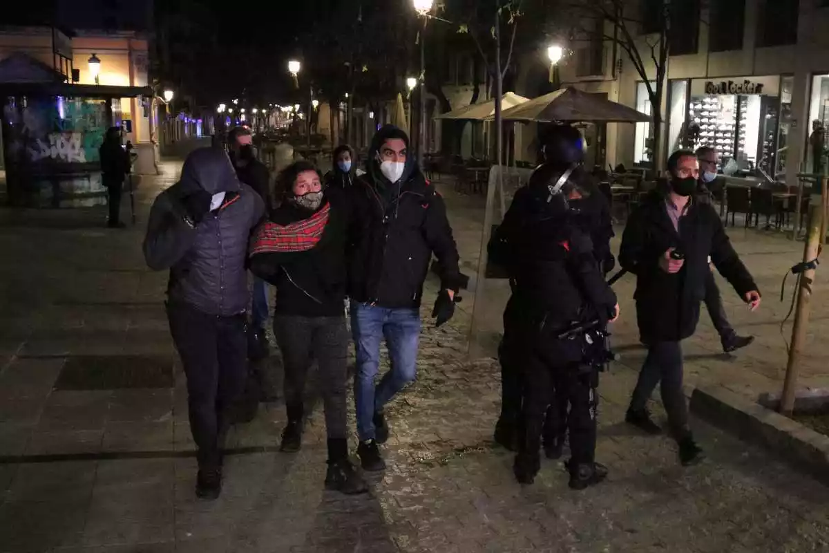Una detinguda pels aldarulls de Girona aquest 17 de febrer del 2021