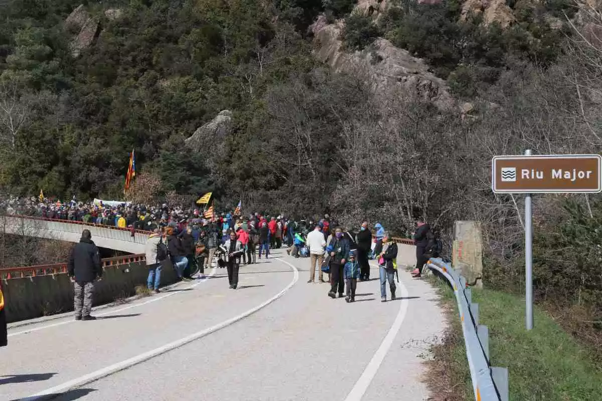 Manifestació a la frontera de Maçanet de Cabrenys amb Costoja.