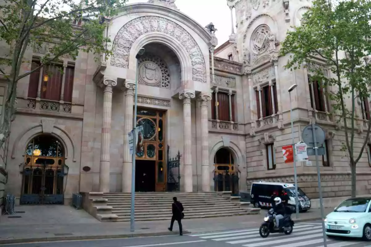 Pla general de l'edifici de l'Audiència de Barcelona