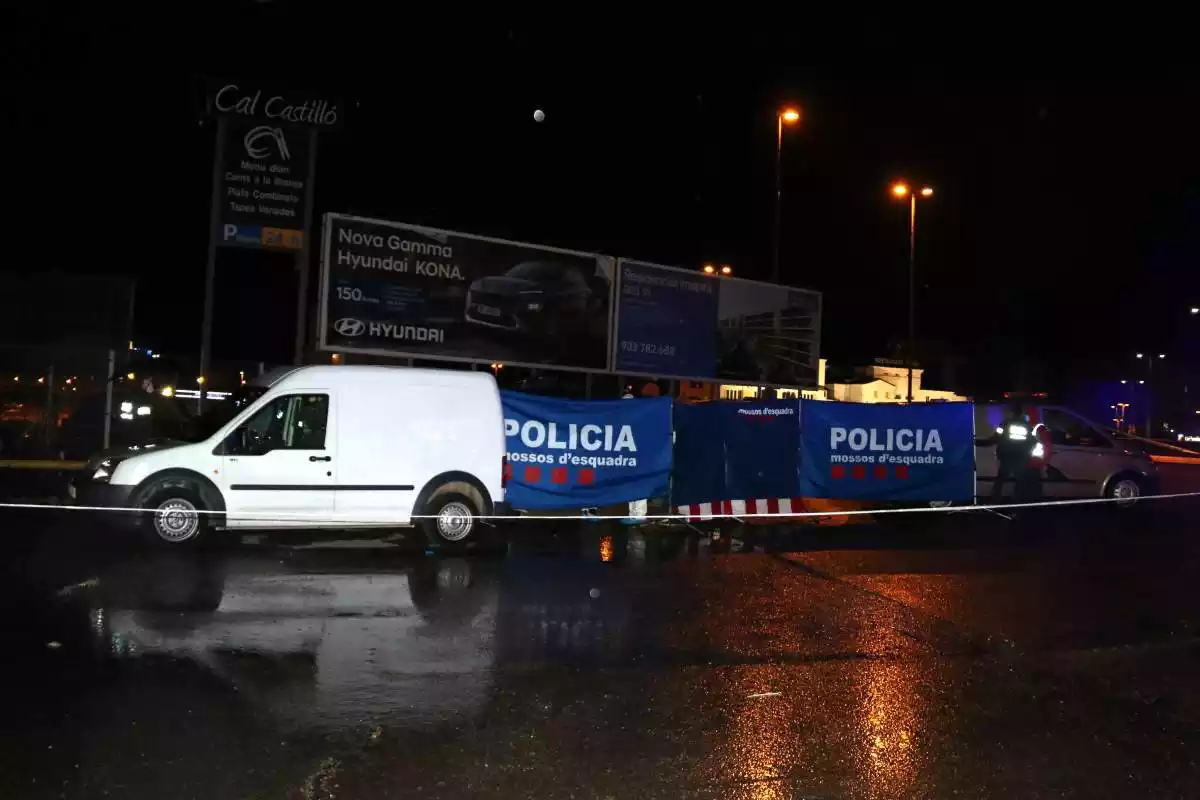 Pla obert de la zona de l'àrea de servei de l'Ll-11 a Lleida on ha aparegut un cadàver al maleter d'un vehicle
