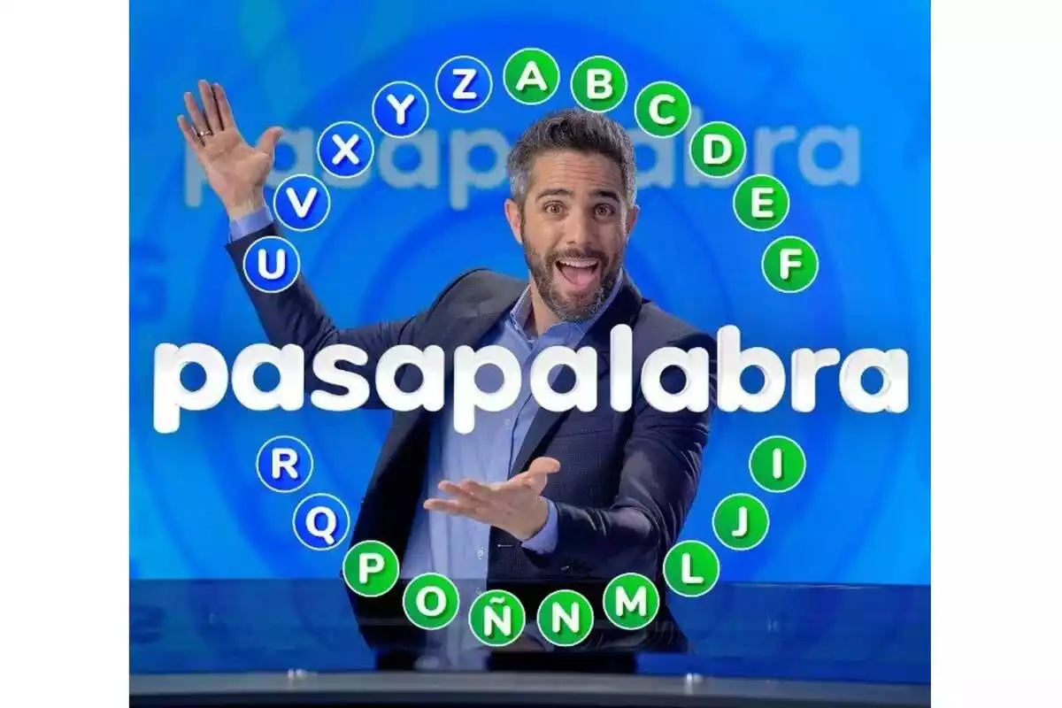 El presentador Roberto Leal promocionant Pasapalabra
