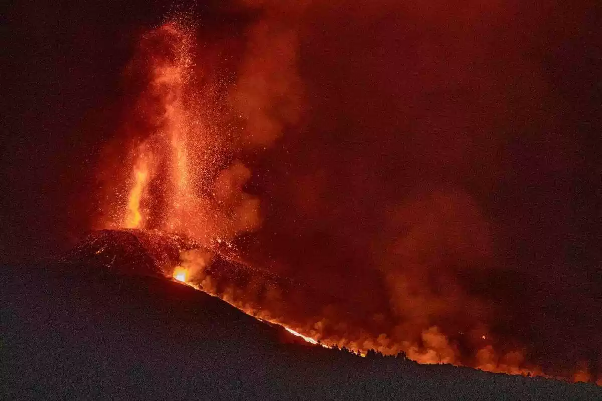 El volcà Cumbre Vieja en erupció