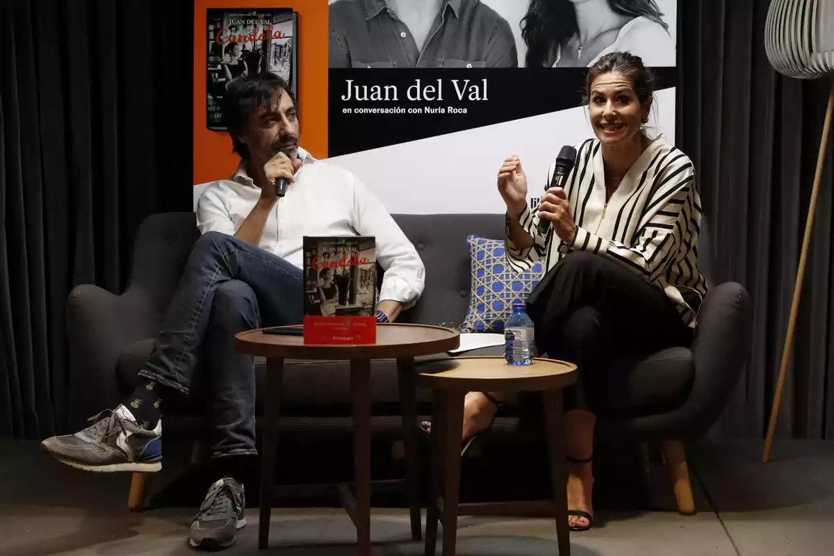 Els presentadors Núria Roca i Juan del Val a la presentació del llibre 'Candela' durant la 11a edició de Librotea: El Pais, esdeveniment a Madrid el 29 de maig de 2019
