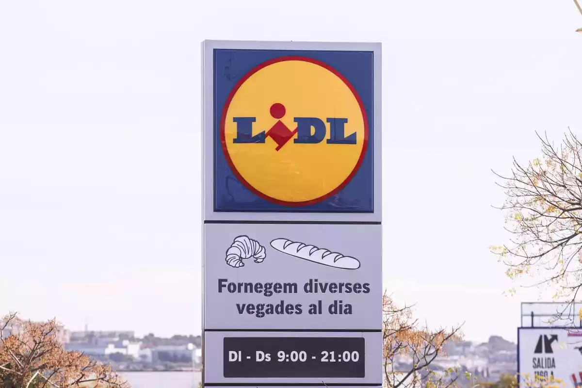 Imatge del logotip de Lidl en un cartell