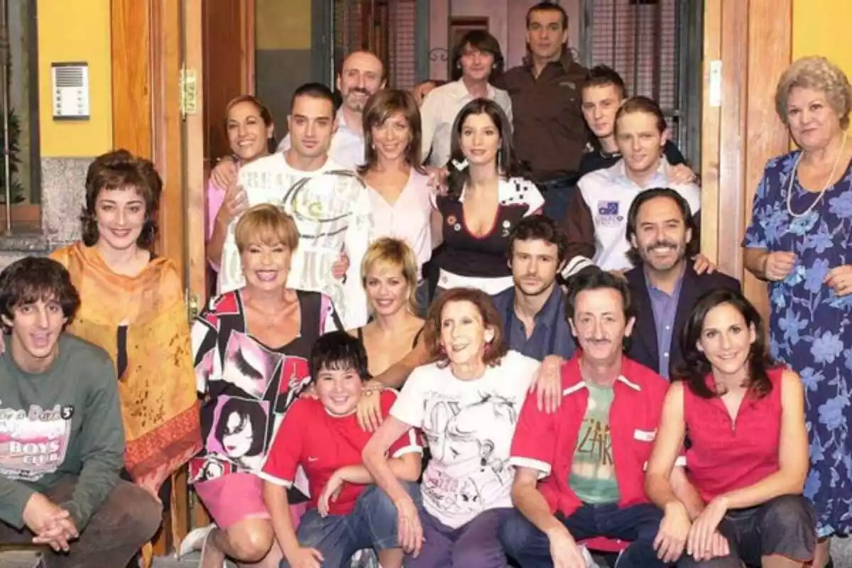 Imatge dels actors de l'exitosa sèrie d'Antena 3, Aquí no hay quien viva