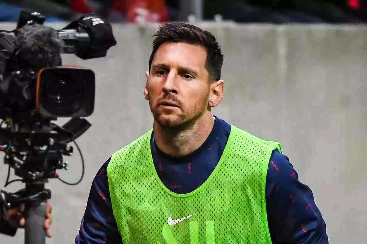 Leo Messi calentament amb el PSG