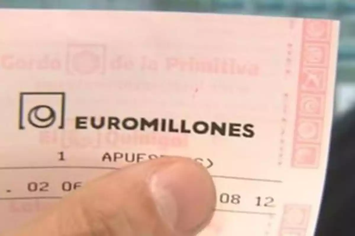 Primer pla d'un tiquet d'euromillones