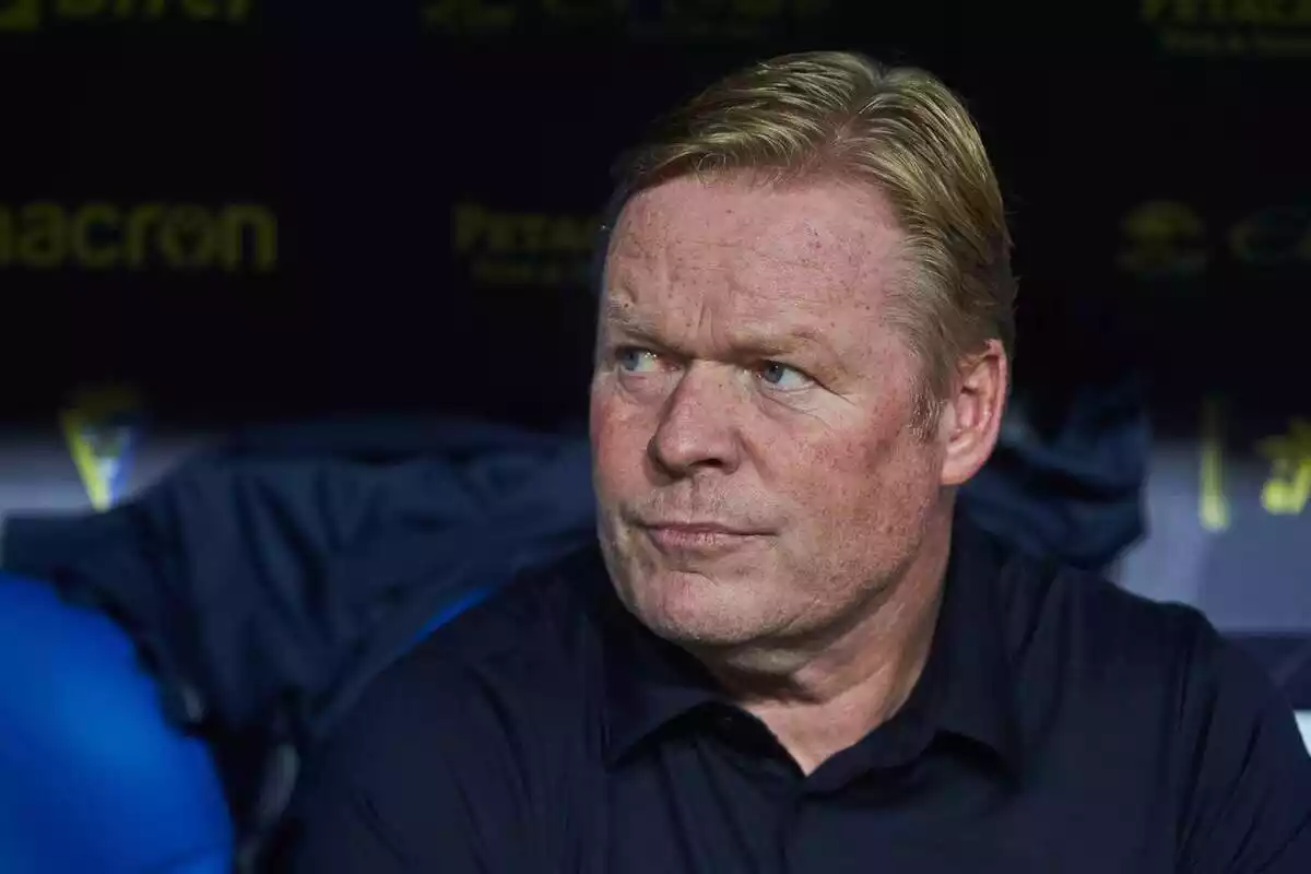 Ronald Koeman amb el Barça a la banqueta